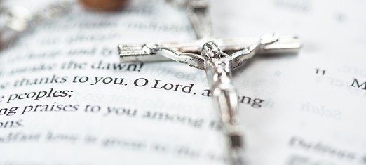 The Conflicting Gospels of Mark and Mathew