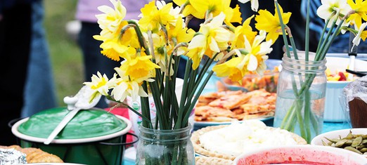 Feasting, Rejoicing and Charity—the Baha’i Intercalary Days