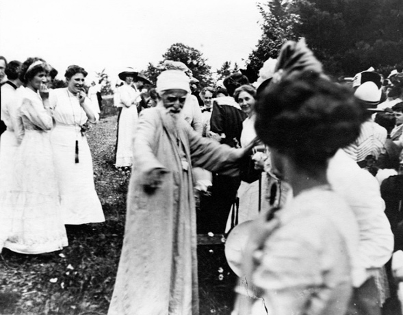 Abdu’l-Baha at the Unity Feast in Teaneck, NJ in 1912