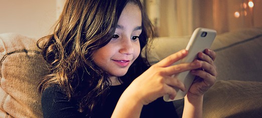 Should We Let Our Kids Access Social Media?