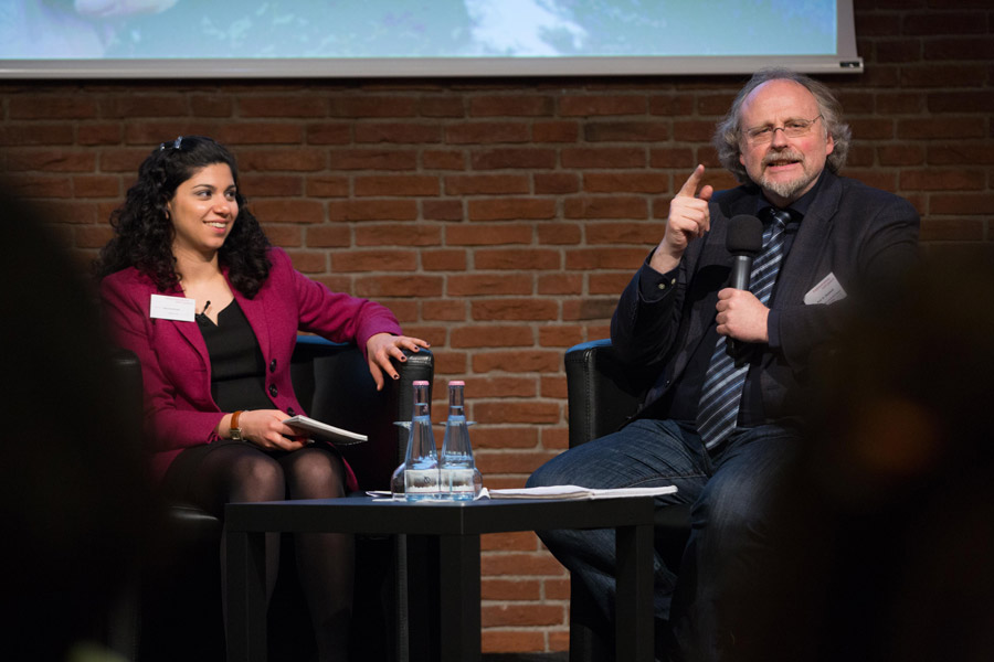 Dana Kelishadi, a freelance journalist, and Prof. Heiner Bielefeldt, former UN Special Rapporteur on Freedom of Religion or Belief and professor at Friedrich-Alexander University in Erlangen-Nurnberg, exchange thoughts in a panel discussion.