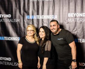 beyond-materialism-photo-op-10