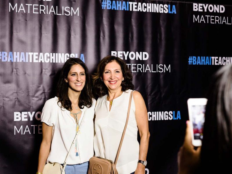 beyond-materialism-photo-op-9