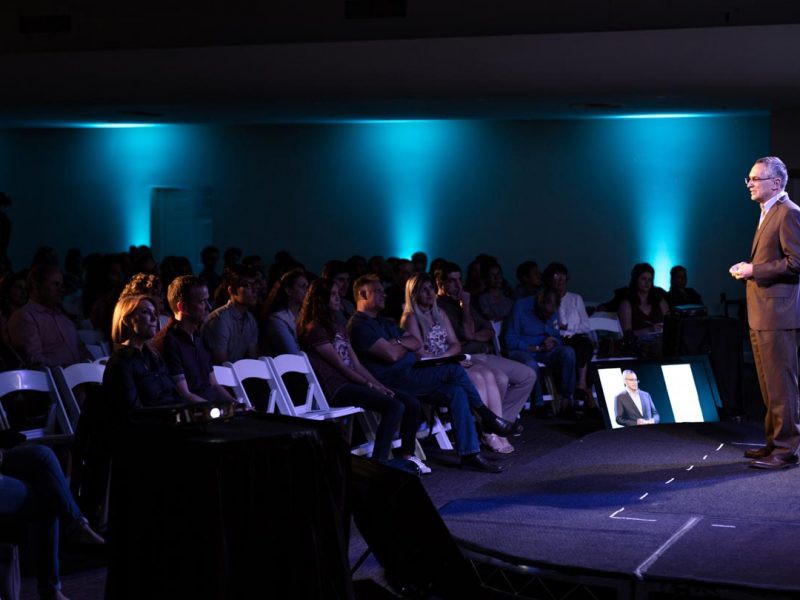 dr-babak-edraki-speaking