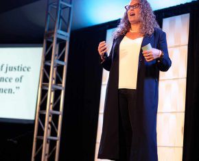 faith-holmes-speaking-2