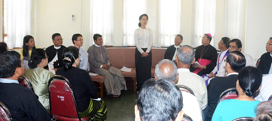 Aung San Suu Kyi gives a speech at an interfaith memorial service on 19 July. (Photo courtesy of Myanmar’s Ministry of Information)