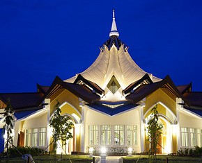 A Local Baha’i House of Worship Opens—for Everyone