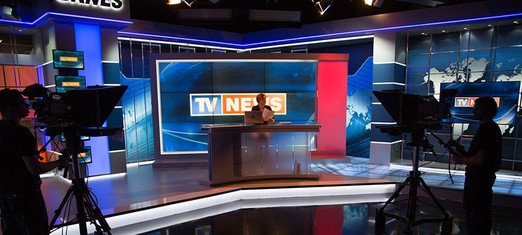 Truthfulness: What News Can You Trust?