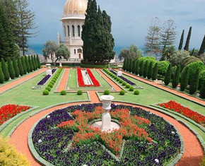 A Garden’s Beauty: Does It Have a Role in Our Inner Growth?
