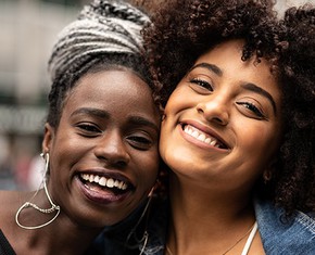 How a Baha’i is Helping Marginalized People Feel Confident in Their Skin