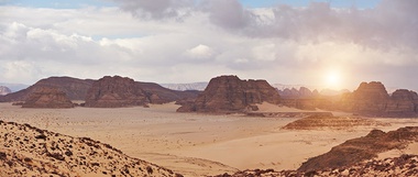 ¿Mostró imperfección Moisés al golpear la roca en el desierto?