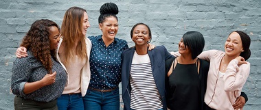 Resolviendo la desigualdad económica educando a niñas y mujeres