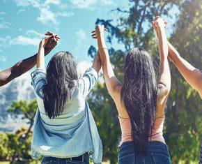 ¿Cómo la Fe Bahá'í desarrolla el poder del servicio comunitario?