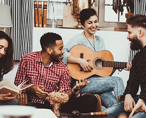How Baha’is Celebrate the Birth of Baha’u’llah