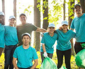 The Benefits of Making Community Service a Part of Your Work