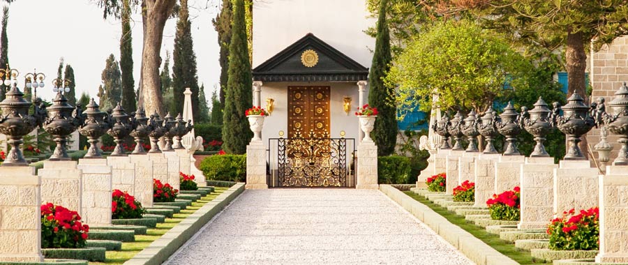 What Happened When Baha’u’llah Was Born