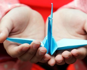 A Thousand Paper Cranes – and Blogs – for Peace