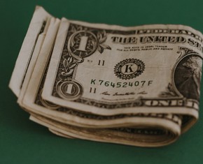 9 Practical Economic Tips for Everyday Moral Living