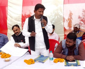 Village Chiefs Discuss the Future at Unprecedented Gathering in India