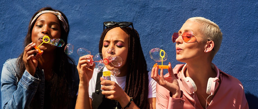 Hi! Celebrating the International Day of Friendship