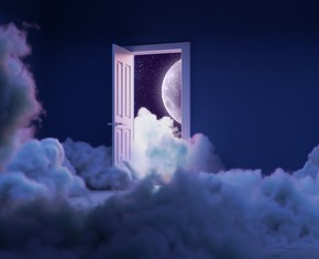 What Does It Mean When You Dream of Dead People?