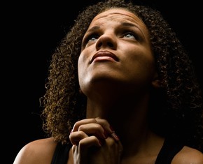 7 poderosas oraciones para pedir ayuda a Dios