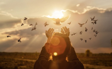 Bahá’u’lláh: Convirtiendo la Tierra en el Paraíso