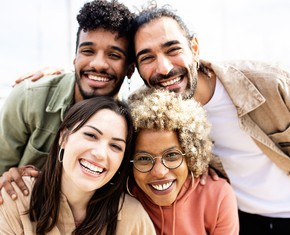 Do Baha’is Proselytize? Ethics, Teaching Religion, and Marketing