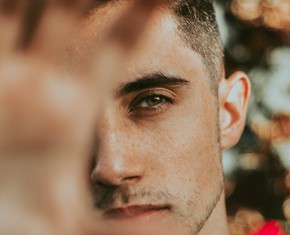 Soy un hombre, ¿significa que debo tener sentimientos de verdad?