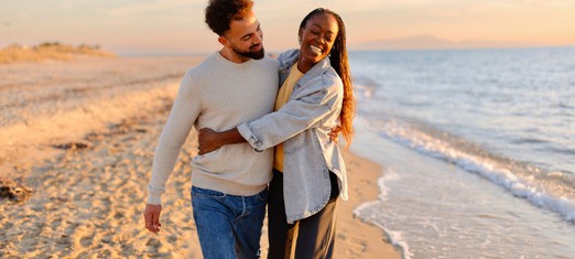 Estamos enamorados. ¿Deberíamos vivir juntos o casarnos?