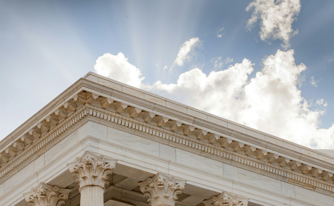 La Casa Universal de Justicia: Liderando con humildad y amor