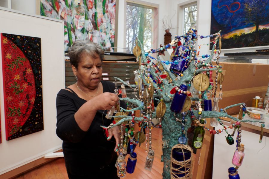 Photo of Oletha DeVane at work in her studio by Mitro Hood, Courtesy of Oletha DeVane