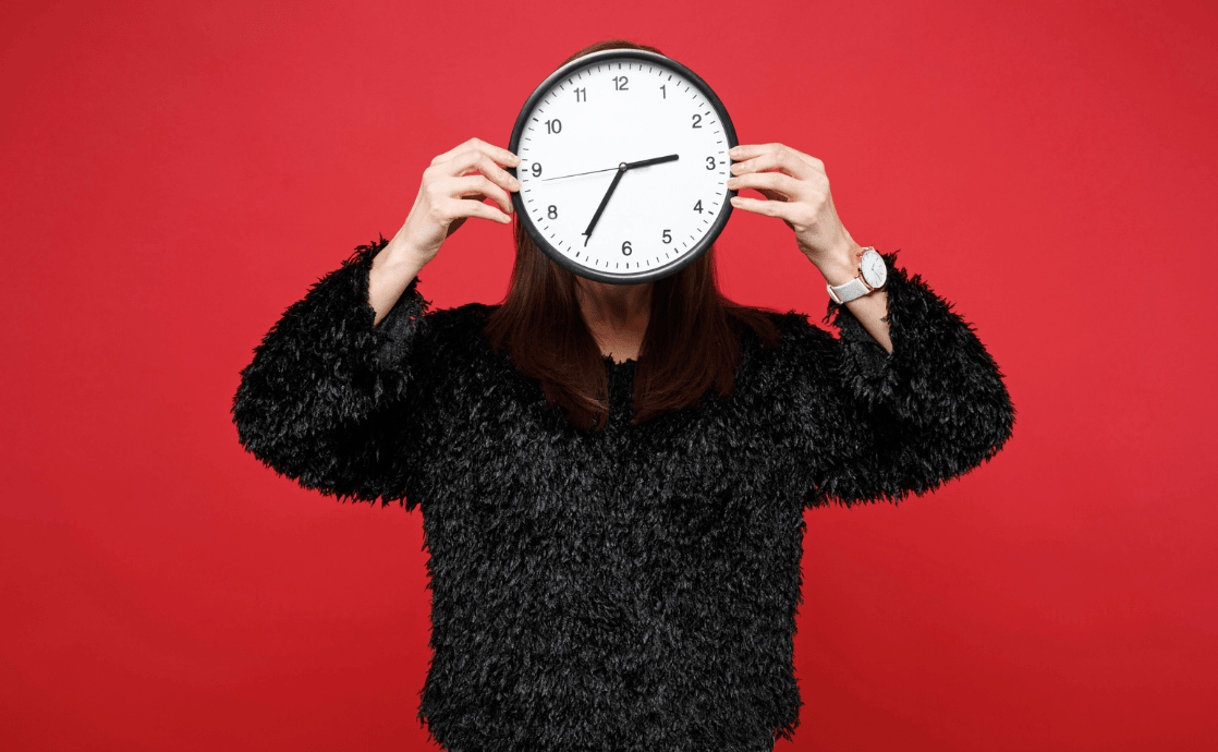 Intercalary Days: Gazing Beyond the Curve of Time