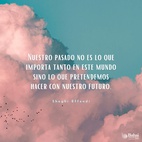 Nuestro pasado no es lo que importa tanto en este mundo sino lo que pretendemos hacer con nuestro futuro.– #Shoghi Effendi  #Bahai #Espiritualidad #Motivacion #Esperanza #FrasesInspiradoras
(Luces de guía)